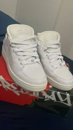 Tenis Branco freeday