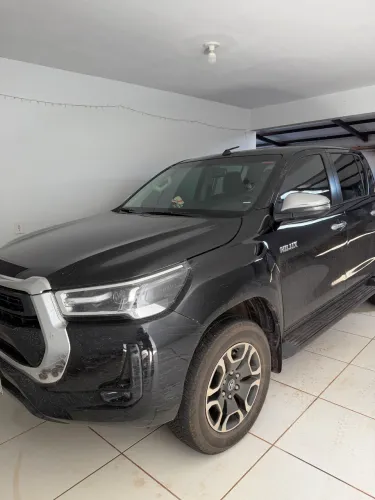 Toyota Hilux CD SRV 4X4 2.8 TDI Diesel Aut. 2025