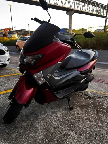 Nmax 160, abs, pneus novos e quitada.