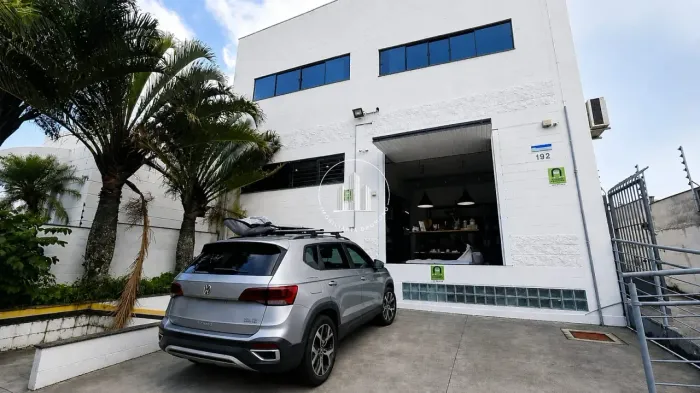 Prédio - 1010m², Shopping Capoeiras