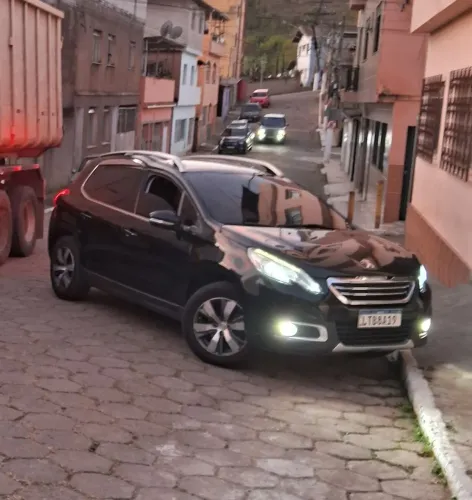 Peugeot 2008 Griffe 1.6 Flex 16V 5P Aut. 2017