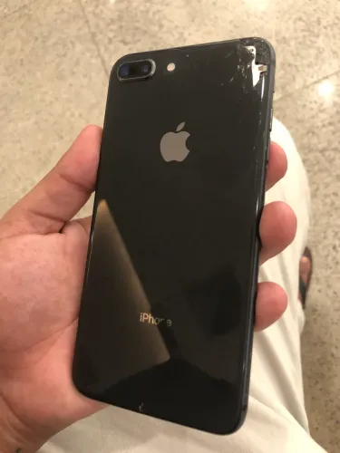 iPhone 8 Plus 