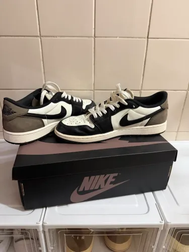 Air Jordan 1 Low OG Dark Mocha Tamanho 42
