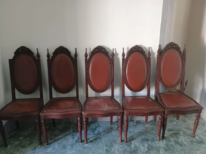 Cadeiras relíquias