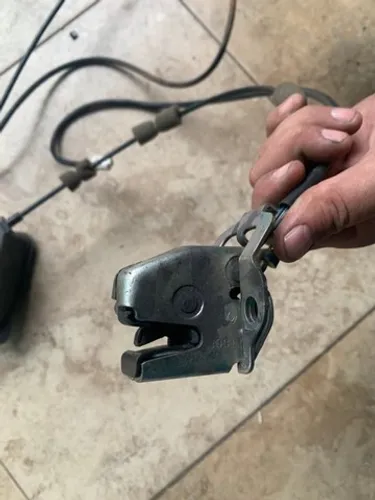 par fechadura/macaneta fiat strada cabine dupla original
