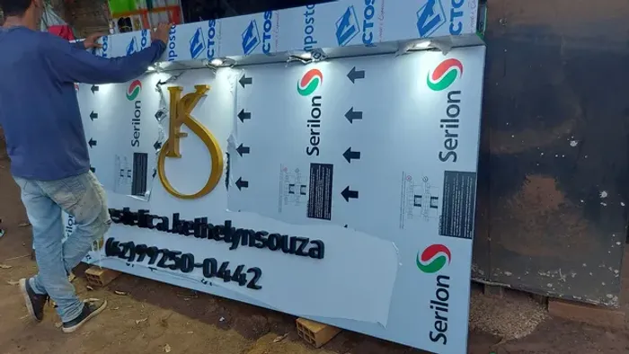 Letras caixas e fachadas só aqui