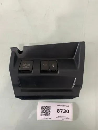 moldura entrada auxiliar usb Honda Fit 2016 8730