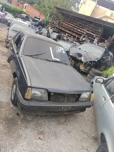 GM Monza ano 1984 pra retirada motor cambio lataria peças em geral 