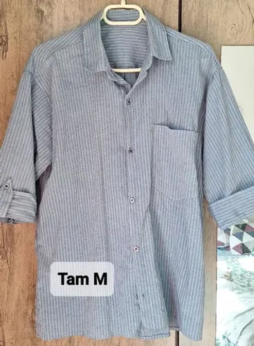 Camisas masculinas pouco uso