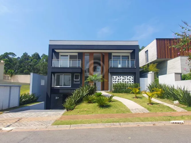 Casa em Condomínio - / Residencial / Tamboré