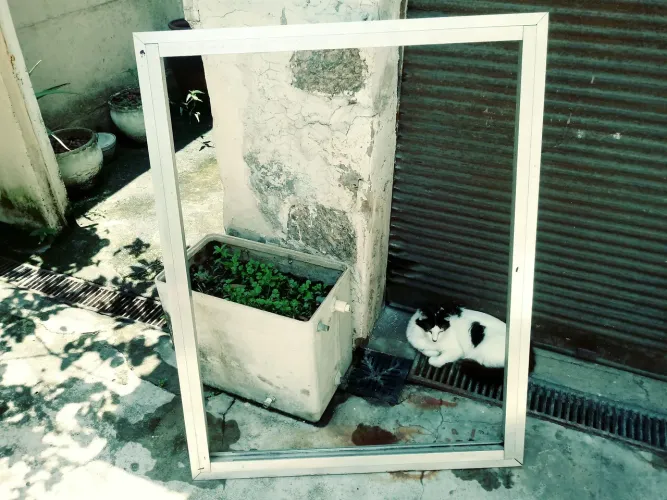Moldura de alumínio