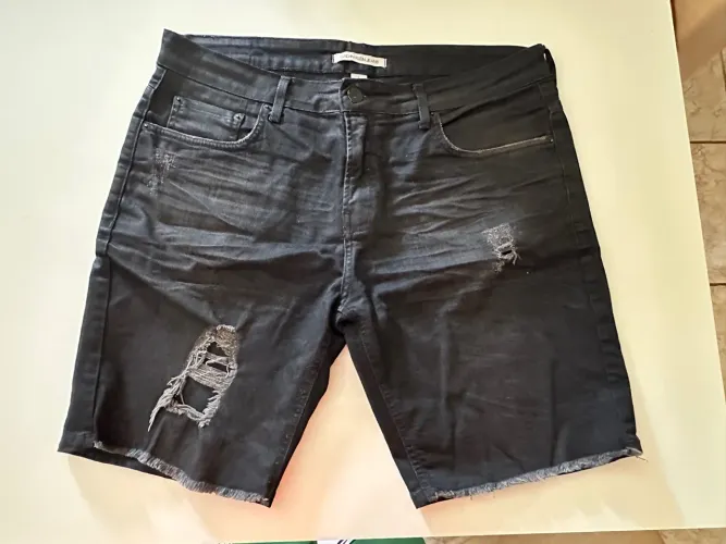 Bermuda Jeans Calvin Klein Preta - Tamanho 32/42