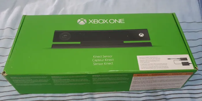 Kinect Xbox One na caixa