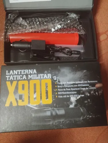 Lanterna potente X900