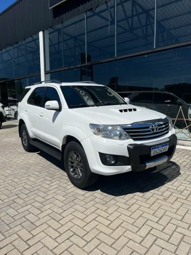 Toyota Hilux SW4 SRV 4X4 3.0 2015