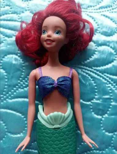 Boneca Ariel - A Pequena Sereia