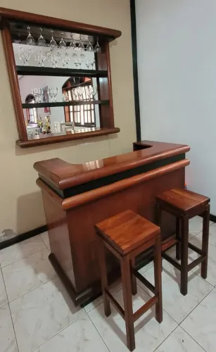 Bar madeira maciça com espelhos e adega 4 peças RARIDADE em perfeito estado. RARIDADE !!!