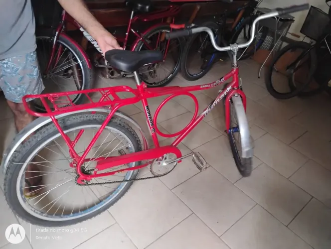 Várias bikes. Leia o anúncio
