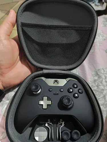 Controle Xbox Elite Series 1 + Case
