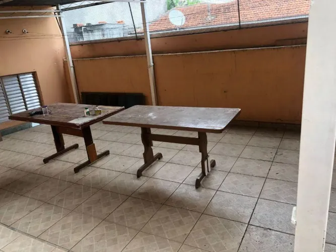 Casa à venda em Osasco, Jardim das Flores, com 2 quartos, com 300 m²