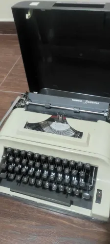 Máquina de escrever 