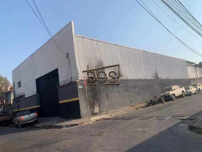 Galpão próximo ao Mineirão - 689 m² - Bairro: Ouro Preto