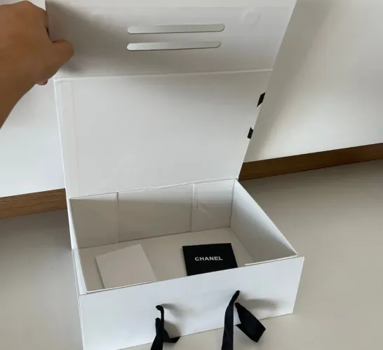 Caixa Chanel
