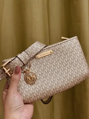 Bolsa Michael Kors Dourada com Cinto