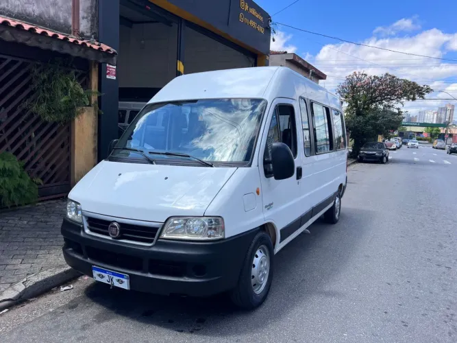Fiat Ducato minibus teto alto longa 16l 15/15