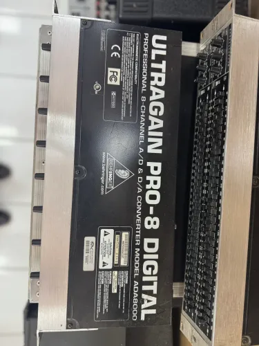 Equalizador Behringer Ultra Graph Pro 31 bandas Stereo GEQ3102