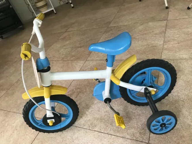 Bicicleta Infantil com Rodinhas