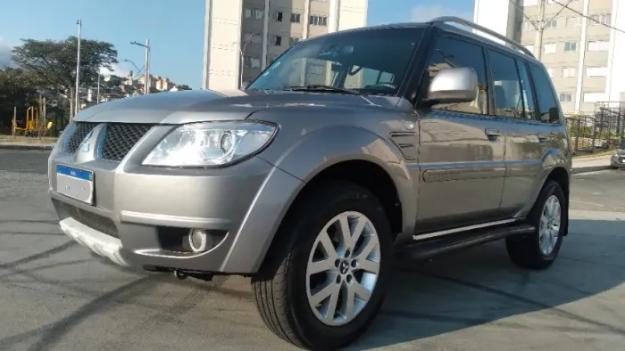 Mitsubishi Pajero TR4 2.0 Flex 16V 4X2 Aut. 2014