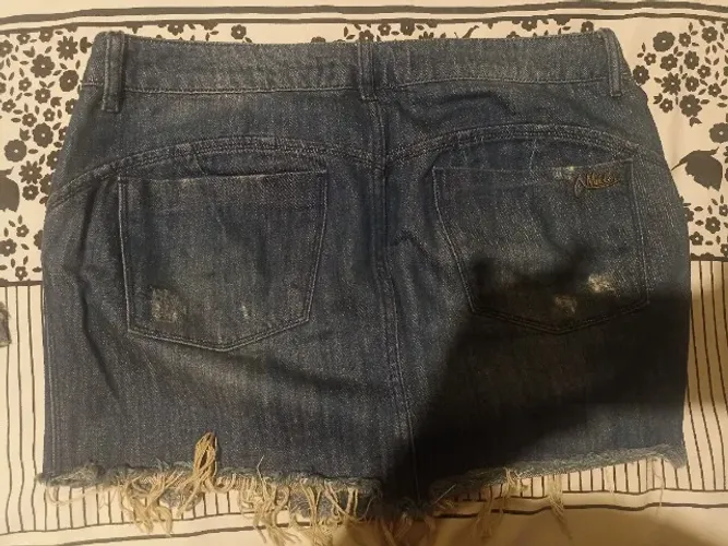 Saia jeans azul denin Muller levanta bumbum 