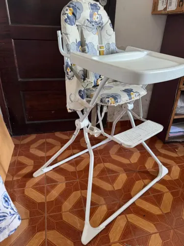 Cadeirinha de Alimentação Bebê - Dobrável e Ajustável