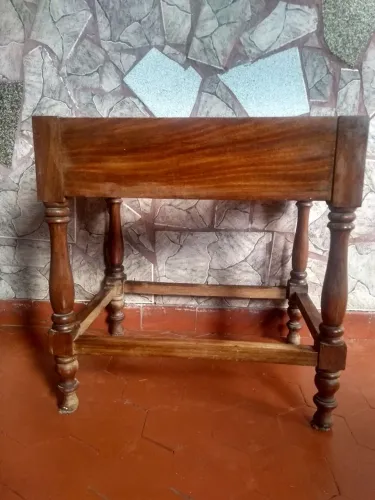 Base pra mesinha 50x40 toda madeira maciça ok..