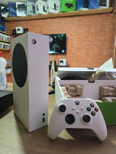 Xbox Series S com Nota e Garantia!