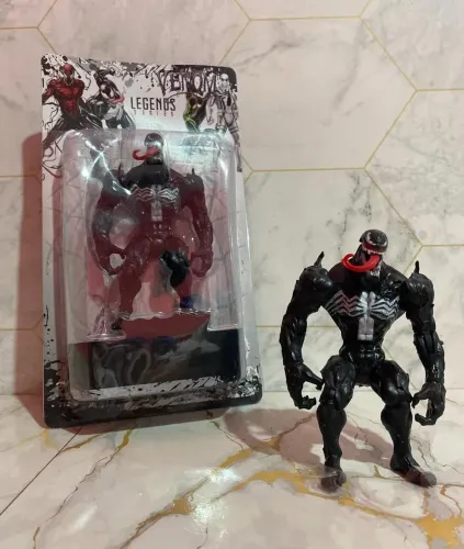 Boneco venom