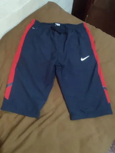 Calça Capri tipo bermuda Nike original masculina 