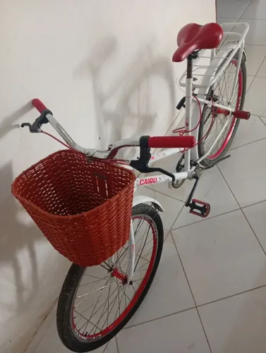 Bicicleta Feminina Cairu Genova com Cesta + Bagageiro - Ótimo Estado!