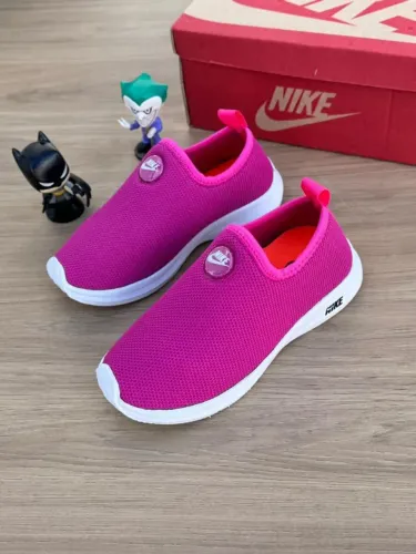 Tênis Nike Rosa - Conforto e Estilo!