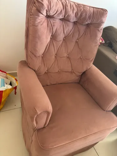 Poltrona de amamentação 