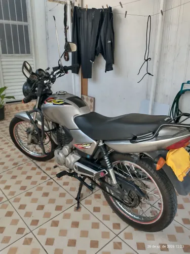 Titan 125 R$5700,00
