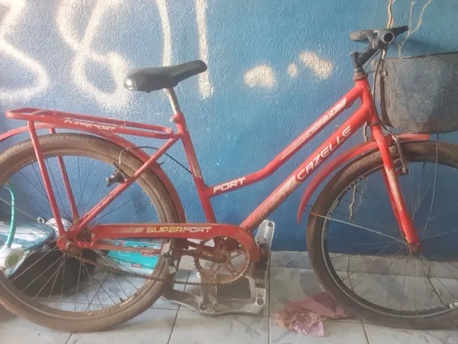 Vende se bicicleta