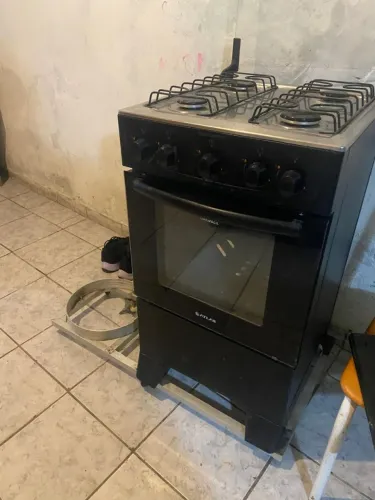 Vendo um fogão altas