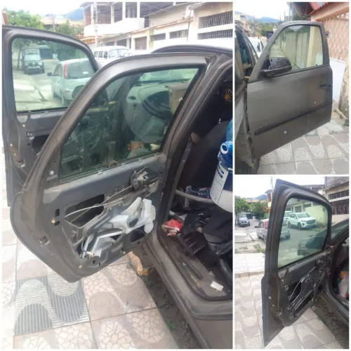 Promoção de porta do meriva do lado do motorista sao 2 frente e traseira100 reais cad a