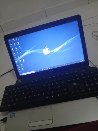 Notebook bom e barato tudo funcionando perfeitamente troco em celular Android ou iPhone 
