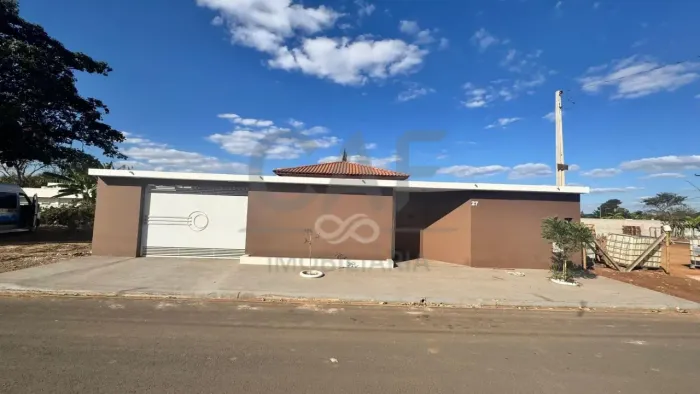 Casa com 2 dormitórios para alugar, 166 m² por R$ 2.330/mês - Chácaras Recreio Campestre -