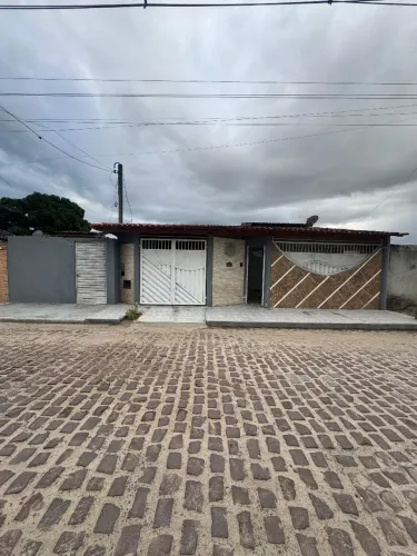 Casa à Venda - Cidade Nova, Serrinha/BA