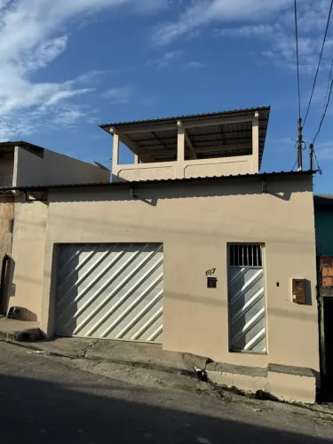 Flores / 03 quartos / 9 8 1 0 6 3 2 3 1