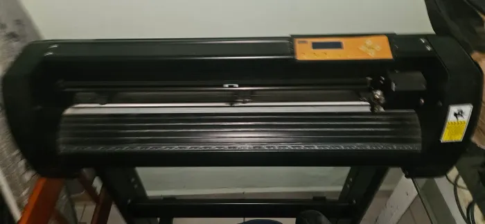 Máquina de corte de vinil - Plotter